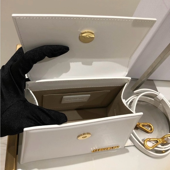 Jacquemus Moyen - White - Picture 4 of 9